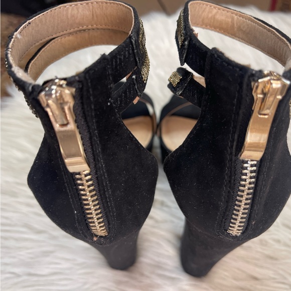 Charlotte Russe Platform Heels - Picture 6 of 13